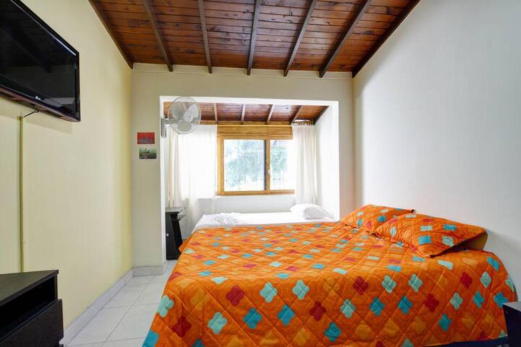 International House Co-Living Hostel Medellin Bagian luar foto