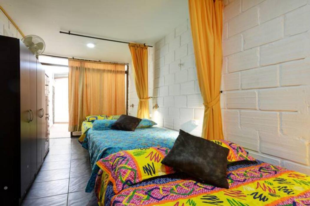 International House Co-Living Hostel Medellin Bagian luar foto