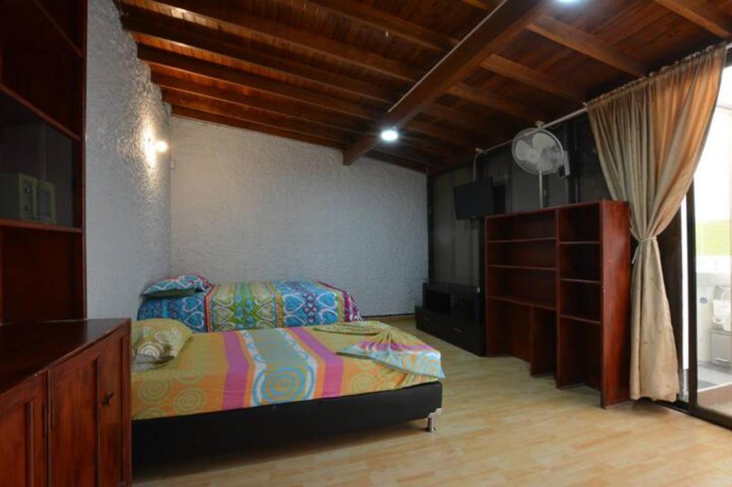 International House Co-Living Hostel Medellin Bagian luar foto