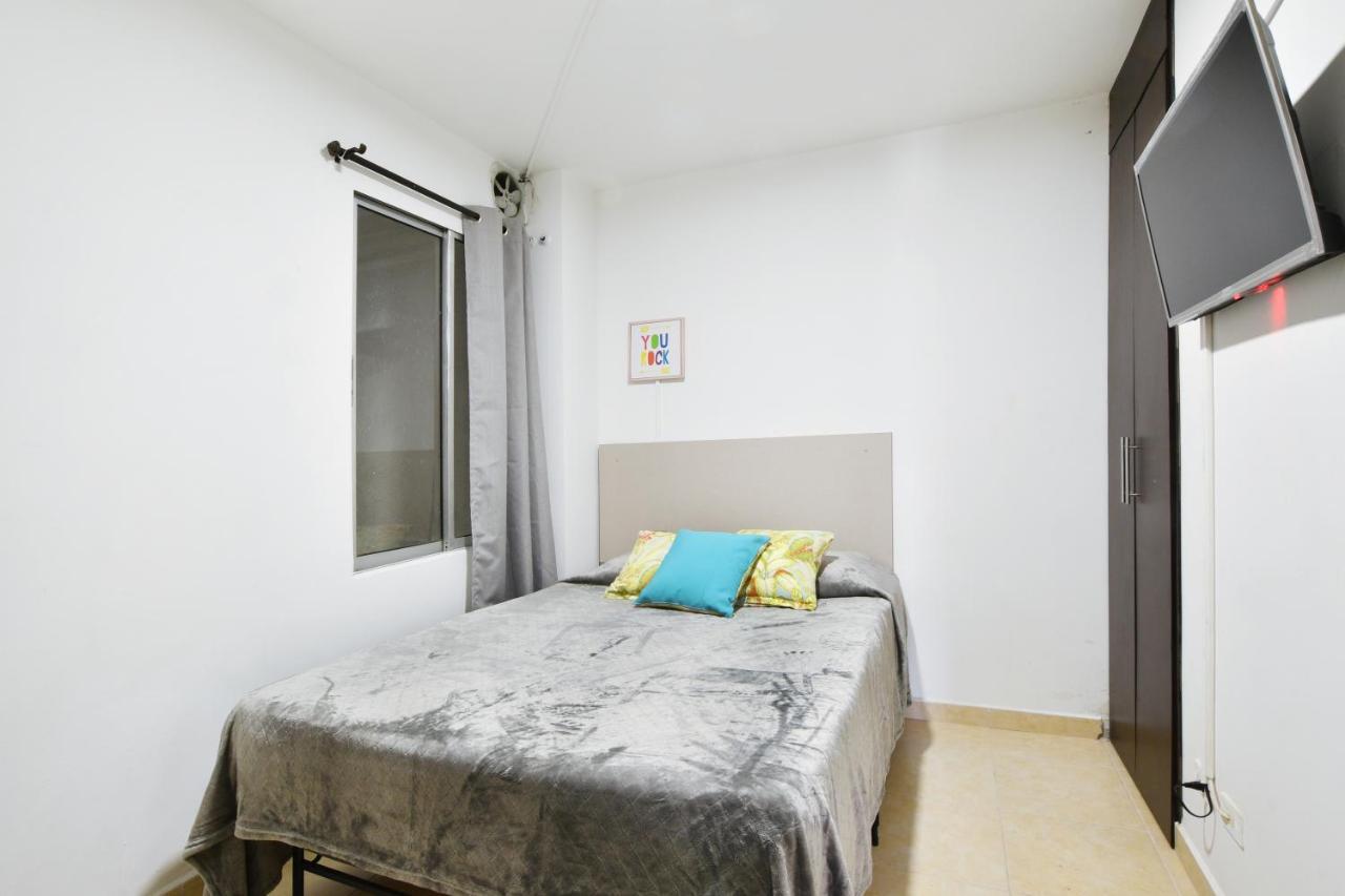 International House Co-Living Hostel Medellin Bagian luar foto